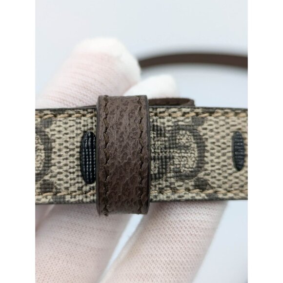 Gucci Women’s Monogram Strawberry-plaque GG-supreme Canvas Thin Buckle Belt Ebon - Picture 5 of 10